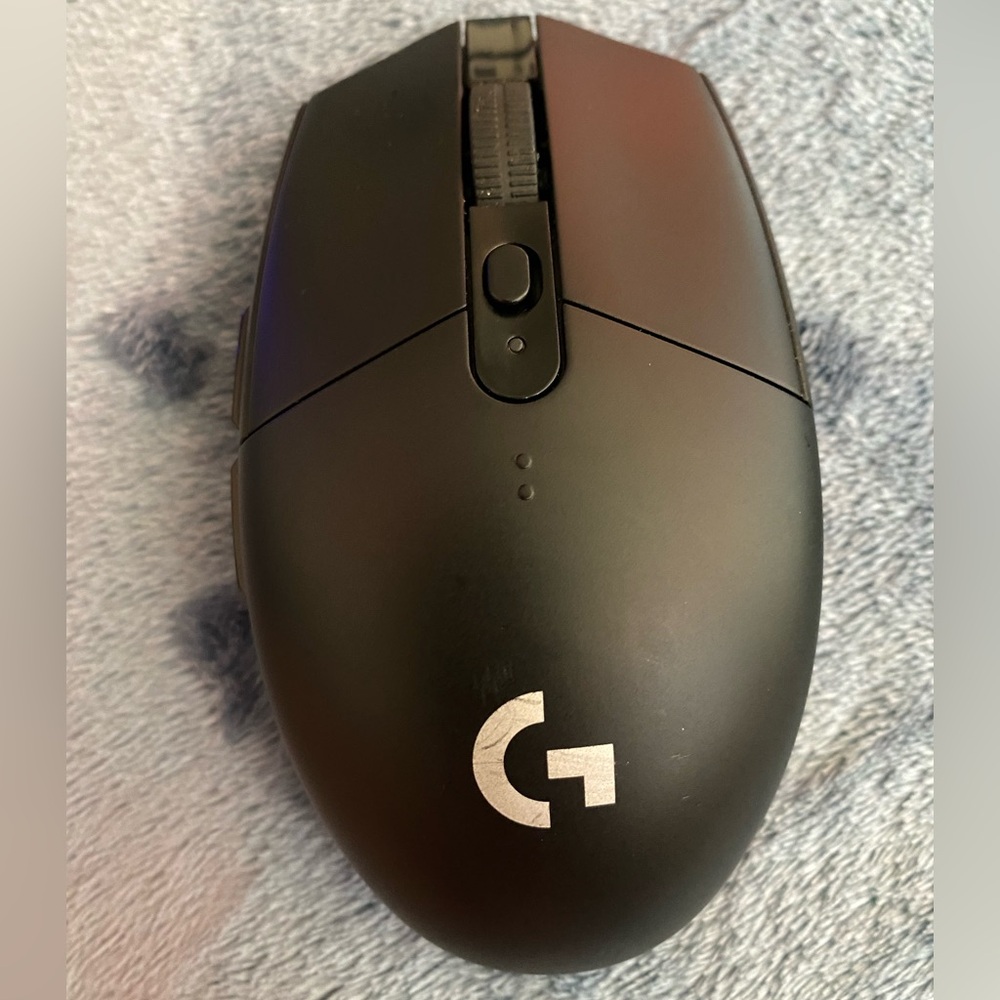 Logitech G305 lightspeed